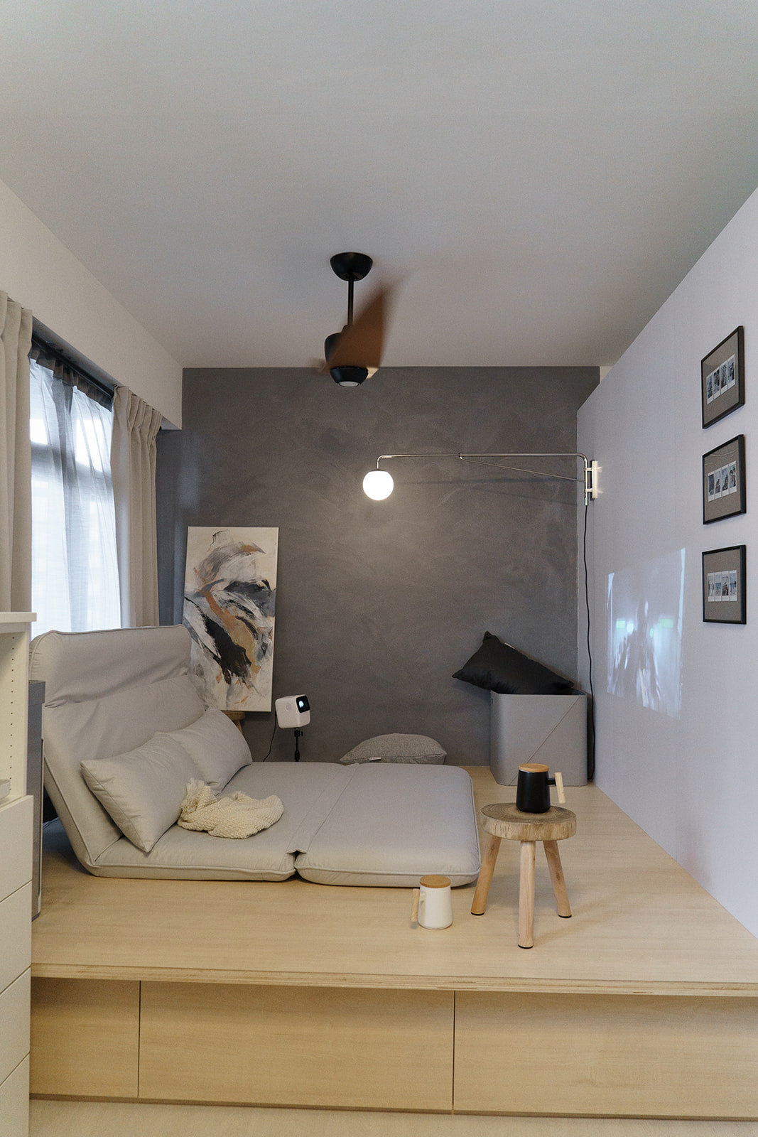 <1st Edition> Floor Sofa Bed for Two + 2 Throw Cushions