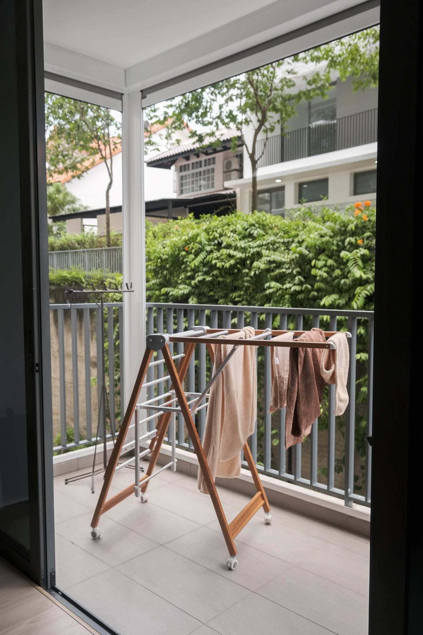 Kanso Portable Drying Rack with Wheels