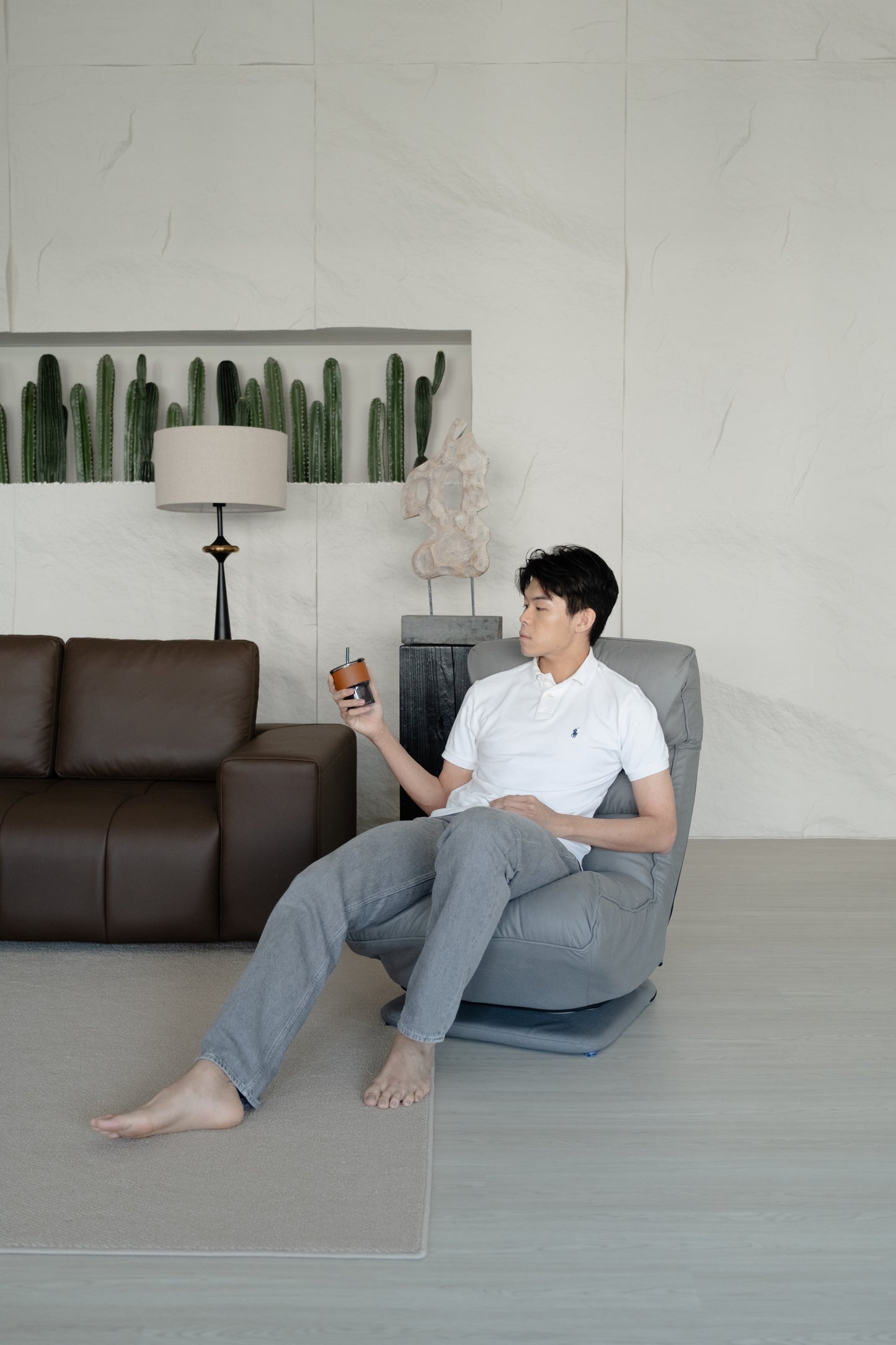 Ojo 360 Armless Swivel Chair