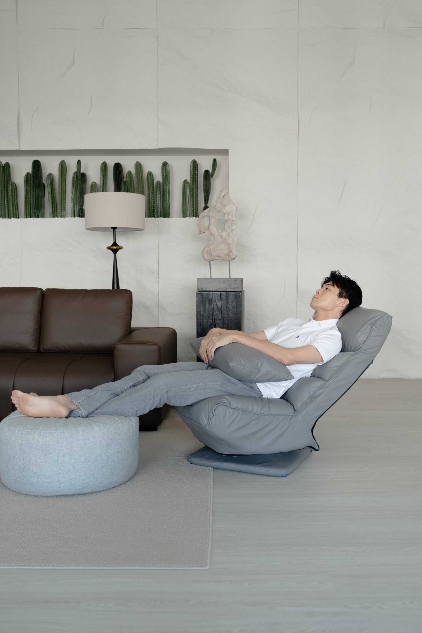 Ojo 360 Armless Swivel Chair