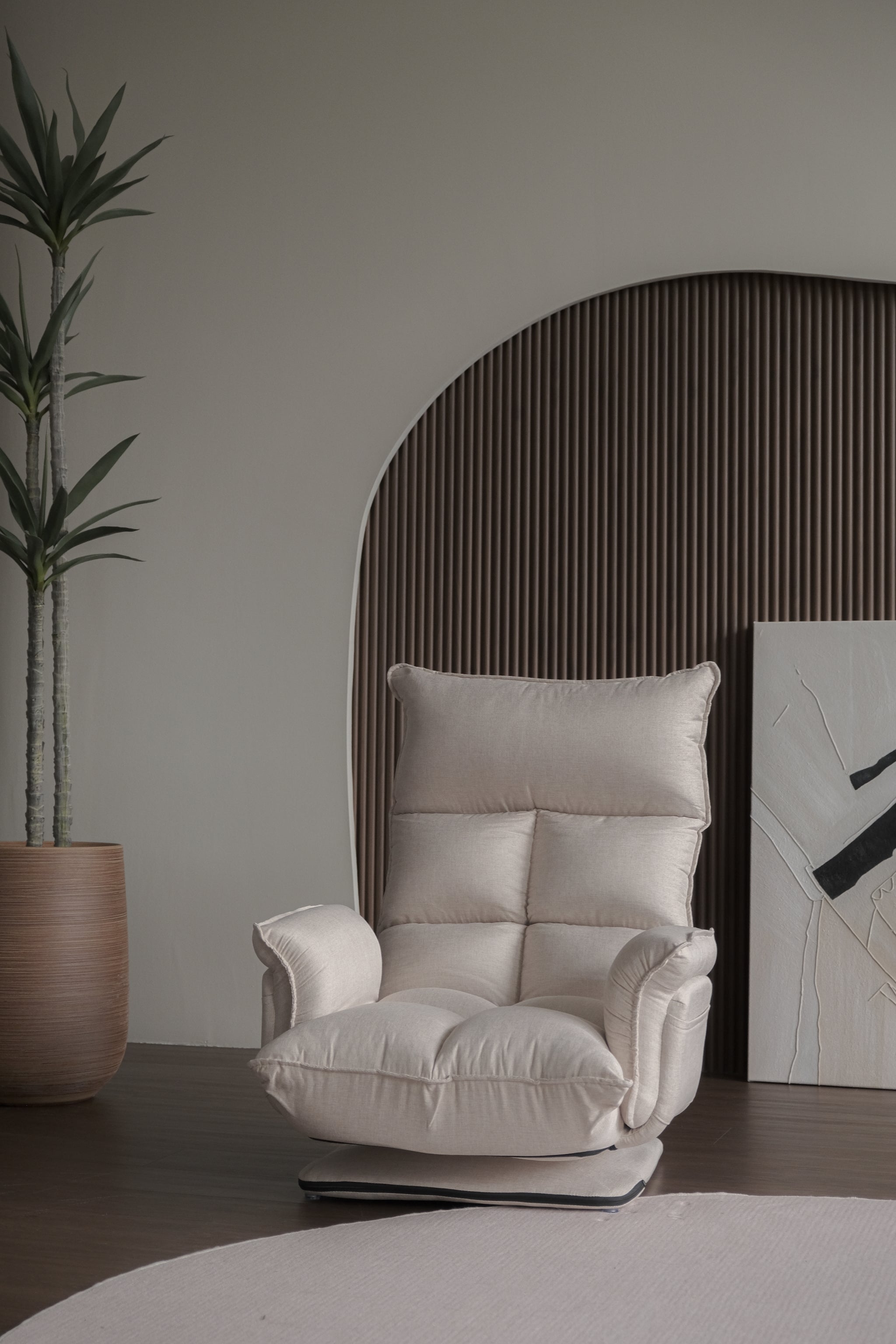 Joo 360 Winged Swivel Chair