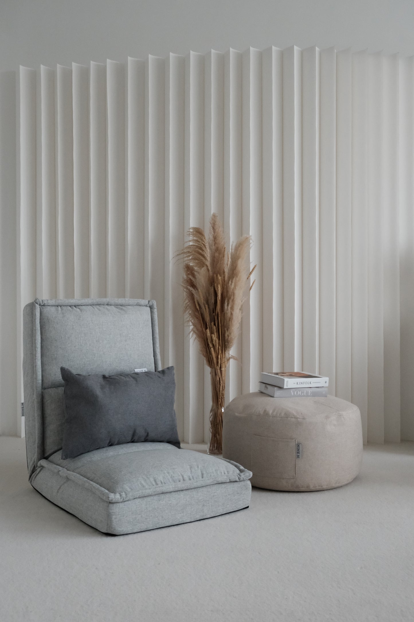 Bundle: 1 Kaiteki in Linen & 1 Kesseki Pouf & 1 Mashurmaro Cushion